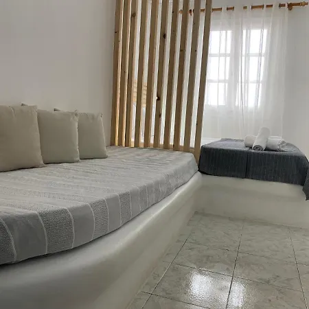 Serene Hill Hotel Naousa (Paros)