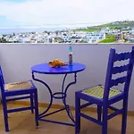 Serene Hill Hotel *