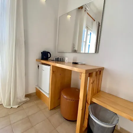 Serene Hill Науса